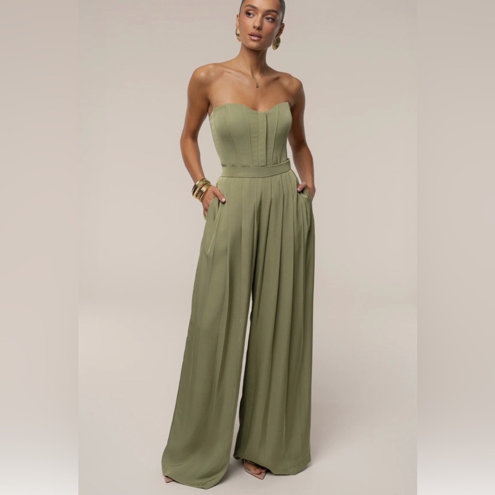 JLUXLABEL Olive Wide Leg pants L and top M 
Selling as a set